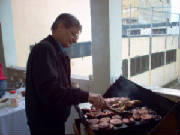 mcast_xmas04_frans_02_cooking_burgers.jpg